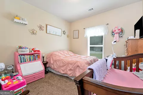 Bedroom - 1424 Silvergate Way, Winder, GA 30680 photo 3 of 6