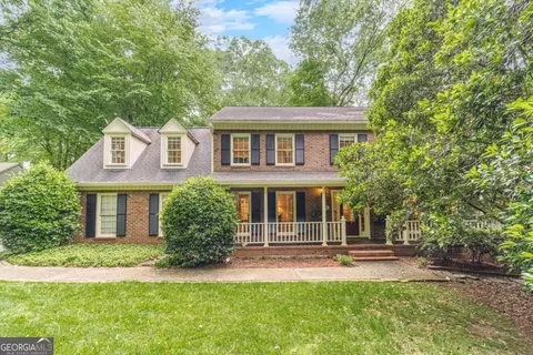 3734 Sandford Cts SW, Lilburn, GA 30047