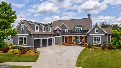 1080 Greenleffe Dr, Statham, GA 30666