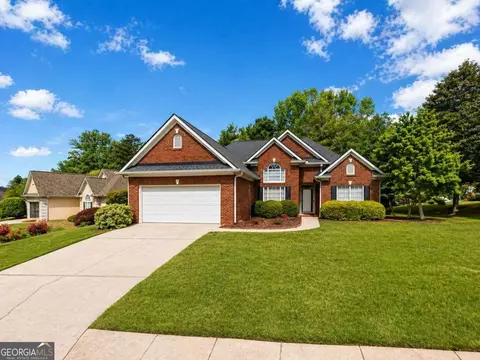 104 Creek Side Dr, Carrollton, GA 30116