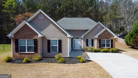 1360 Stag Run Dr, Mansfield, GA 30055