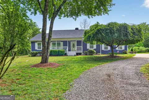 195 Phillips Dr, Cleveland, GA 30528