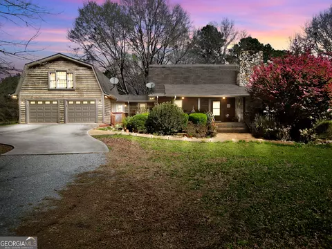 330 Country Kitchen Rd, Barnesville, GA 30204