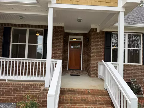 Exterior - 35 Mattie Ct, Mansfield, GA 30055 photo 3 of 8