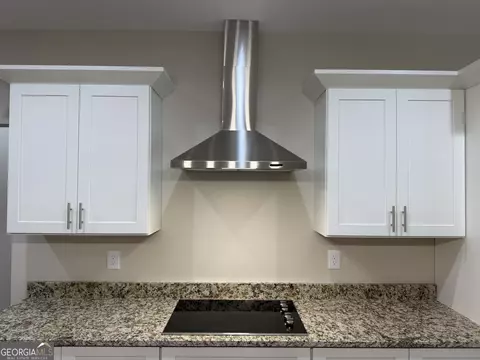 Kitchen - 35 Mattie Ct, Mansfield, GA 30055 photo 3 of 3