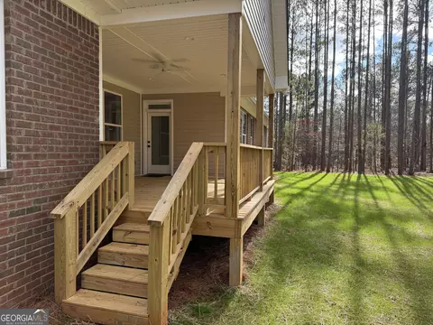 Exterior - 35 Mattie Ct, Mansfield, GA 30055 photo 9 of 10