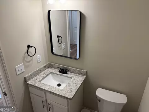 Bath - 35 Mattie Ct, Mansfield, GA 30055 photo 5 of 9
