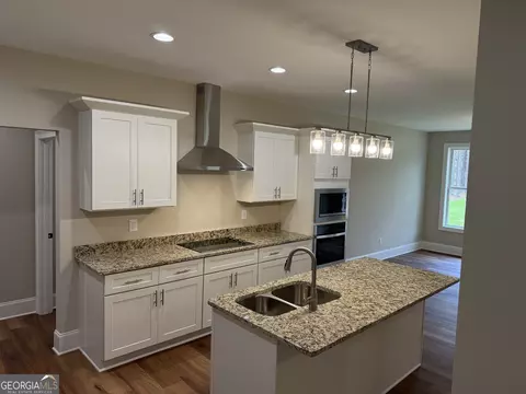 Kitchen - 35 Mattie Ct, Mansfield, GA 30055 photo 1 of 3