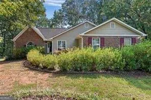 220 Daileys Plantation Dr, Mcdonough, GA 30253