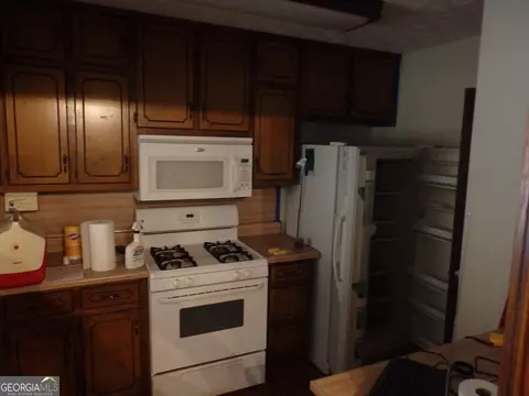 Kitchen - 1307 Heritage Ct, Hampton, GA 30228 photo 1 of 1