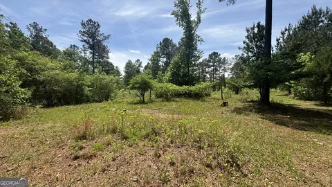 537 Zellner Rd, Forsyth, GA 31029 photo 2