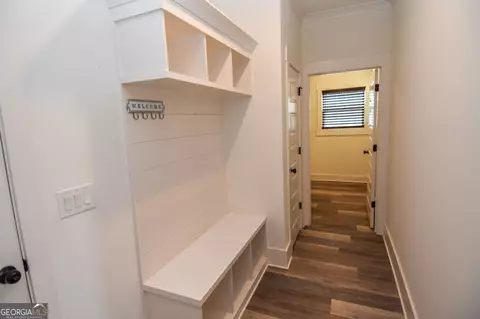 Entry Way - 158 Conner Ln, Williamson, GA 30292 photo 8 of 16