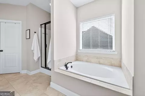 Entry Way - 1929 Windstone Pl, Winder, GA 30680 photo 4 of 5