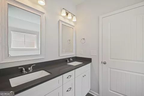 Bath - Undisclosed, Augusta, GA 30909 photo 2 of 5