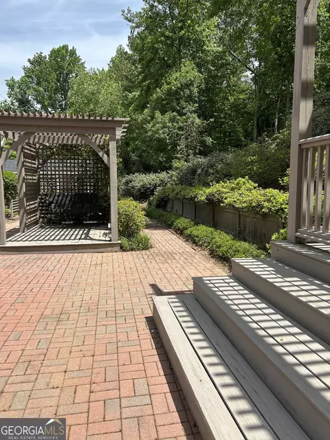 Exterior - 114 Wellington Dr, Lagrange, GA 30241 photo 3 of 21