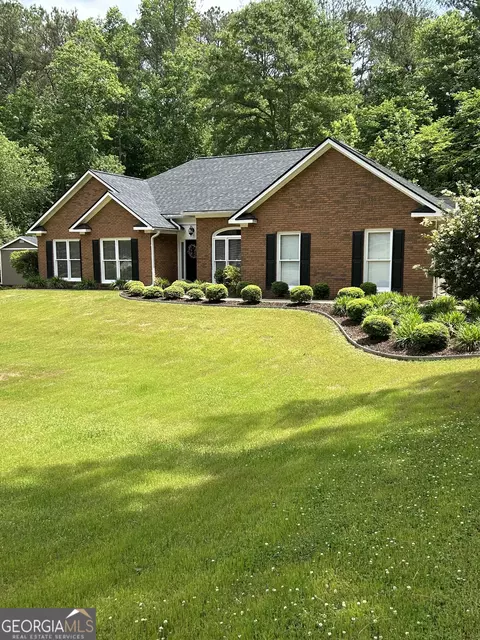 114 Wellington Dr, Lagrange, GA 30241