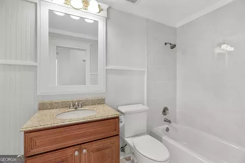 Bath - 114 Wellington Dr, Lagrange, GA 30241 photo 4 of 4