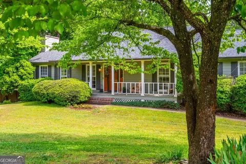 1301 Kensington Ln, Woodstock, GA 30188