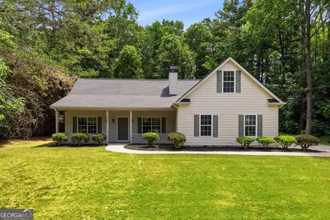 2786 Club Forest Dr, Conyers, GA 30013