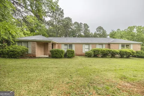 5059 Idleway Dr, Macon, GA 31210