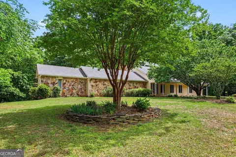 9270 Riverclub Pkwy, Duluth, GA 30097