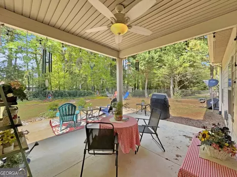 Exterior - 155 Carrington Dr, Commerce, GA 30529 photo 3 of 7