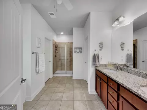 Bath - 155 Carrington Dr, Commerce, GA 30529 photo 1 of 4
