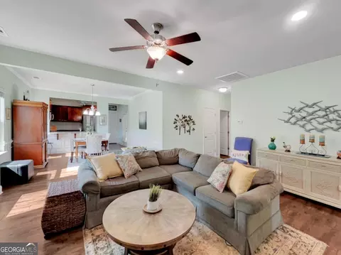 Living - 155 Carrington Dr, Commerce, GA 30529 photo 4 of 4