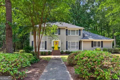 501 Ashford Cir, Lagrange, GA 30240