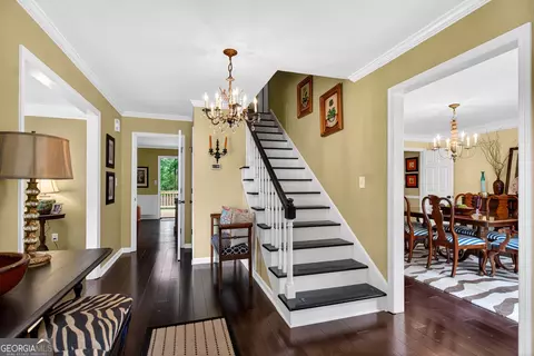 Entry Way - 501 Ashford Cir, Lagrange, GA 30240 photo 2 of 2