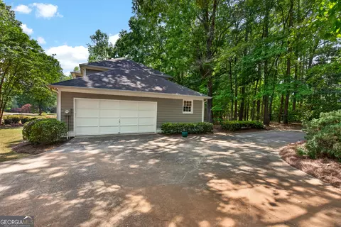 Exterior - 501 Ashford Cir, Lagrange, GA 30240 photo 6 of 18