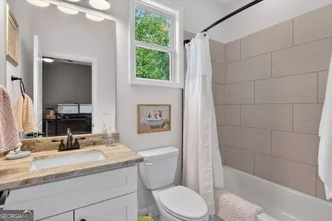Bath - 3585 Patricks Path, Canton, GA 30115 photo 6 of 7
