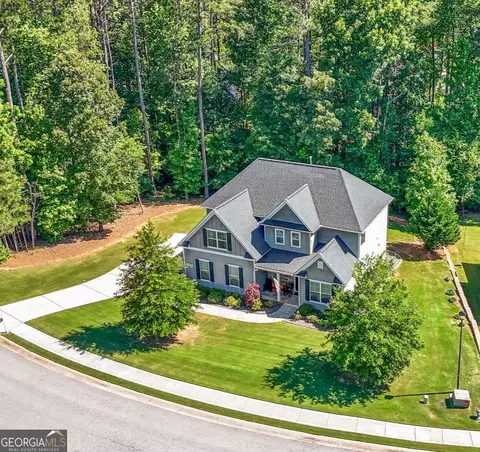 130 Edgewater Trl, Fayetteville, GA 30215