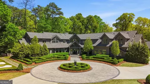 2883 W Roxboro Rd NE, Atlanta, GA 30324