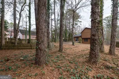 Exterior - 3927 Centennial Trl, Duluth, GA 30096 photo 3 of 3