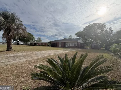 91 Wilson St, Hazlehurst, GA 31539
