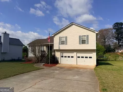 221 Winchester Dr, Villa Rica, GA 30180
