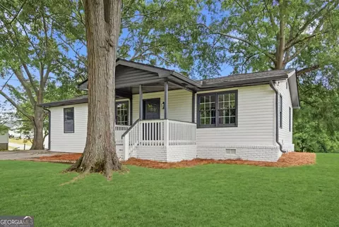 110 South St, Dallas, GA 30132
