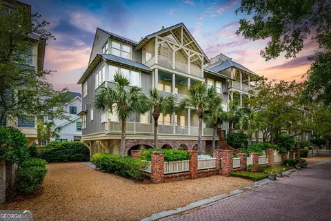 17 Sea Oats Ln, St. Simons, GA 31522