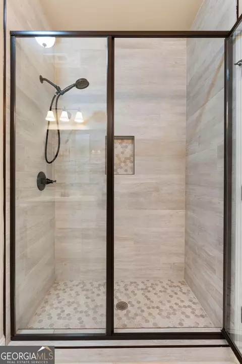 Bath - 6 William Dr NE #47, White, GA 30184 photo 3 of 4