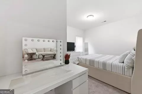 Bedroom - 192 Kimberleys Xing, Jasper, GA 30143 photo 5 of 6