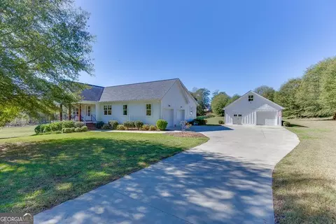 182 Farm Hill Dr, Clarkesville, GA 30523