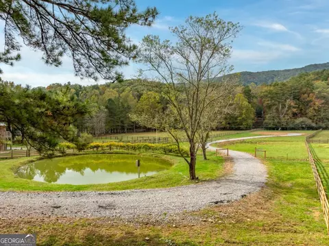 2673 Tails Creek Church Rd, Ellijay, GA 30540