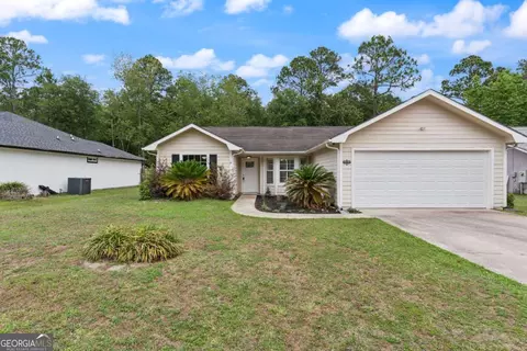 314 Lake Forest Dr, Kingsland, GA 31548