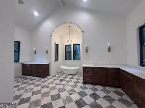 Bath - Undisclosed, Bishop, GA 30621 photo 2 of 4