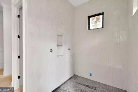 Bath - Undisclosed, Bishop, GA 30621 photo 1 of 4