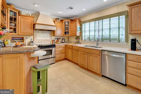 Kitchen - 4133 Brookhaven Dr, Covington, GA 30014 photo 2 of 5