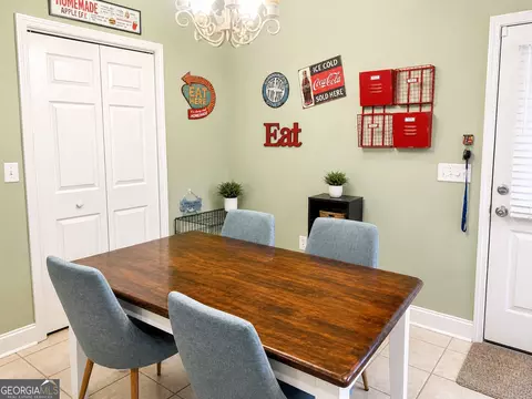Dining - 105 Easy St, Dublin, GA 31021 photo 1 of 1