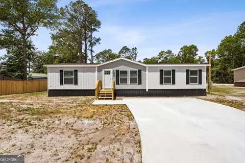 45 Bailey St, Folkston, GA 31537