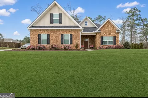 323 Willow Cove Ct, Lizella, GA 31052